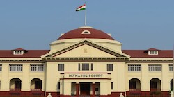 महिला के ऊपर लेटना और उसका मुंह बंद करना बलात्कार की कोशिश नहीं: पटना हाई कोर्ट