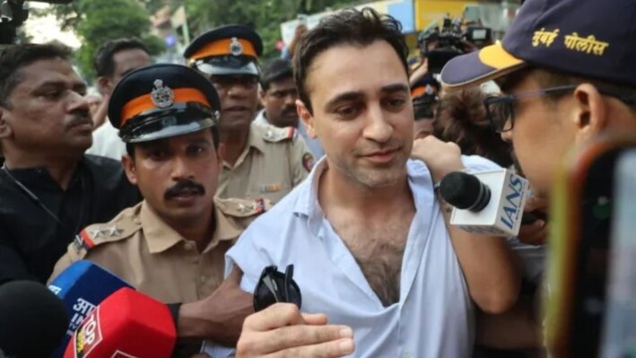 'लीव इंडिया' नोटिस के खिलाफ इमरान खान ने उठाया कानूनी कदम, बॉम्बे हाई कोर्ट पहुंचे एक्टर
