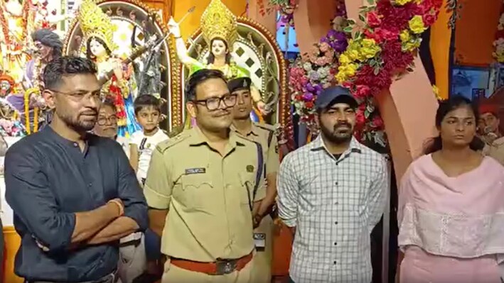 कोलकाता में भगदड़ के बाद मुजफ्फरपुर प्रशासन अलर्ट: DM और SSP ने देर रात पूजा पंडालों व ट्रैफिक व्यवस्था का लिया जायजा