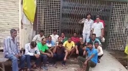 साढ़े तीन महीने से वेतन का इंतजार कर रहे नगर परिषद के कर्मचारी, कार्यालय के बाहर की नारेबाजी