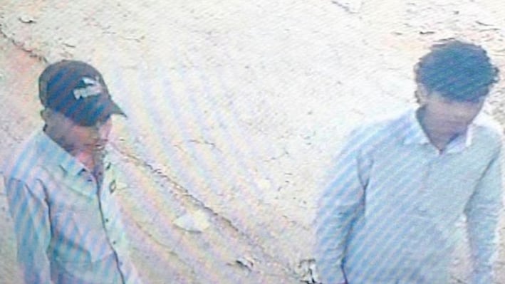 कैमरे में कैद हुए टाइगर श्रॉफ पर फायरिंग करने वाले 'शूटर्स', अंधेरी स्टेशन के पास मिली बाइक; सामने आई CCTV तस्वीरें