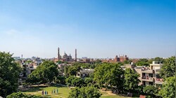 दिल्ली में गुलाबी ठंड के बीच फिर चढ़ेगा पारा, सुबह-शाम लगेगी ठंड, अगले 5 दिन कैसा रहेगा मौसम?