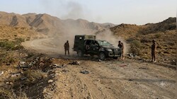 PAK का बंटाधार: बलूचिस्तान में मुनीर आर्मी पर ‘रिमोट वार’, बटन दबाते ही उड़ी गाड़ी; मेजर समेत 7 मौतों का BLA का दावा