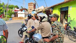 टाइगर श्रॉफ गोलीकांड के आरोपी ऋतिक कुमार महतो की तस्वीर को घरवालों ने पहचानने से किया इनकार, कल रात से संपर्क नहीं