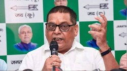 JDU MLC प्रत्याशी नीरज कुमार को पड़ा दिल का दौरा, अनंत सिंह बोले- 'बूथ पर पैसा देना होगा, 2 घंटे बाद ठीक हो जाएंगे'