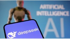 AI को लेकर अमेरिकी सरकार का बड़ा फैसला: सरकारी दफ्तरों में बैन हुआ चीन का DeepSeek, जानिए क्या है असली वजह
