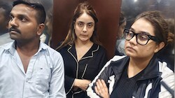 फरारी में भी कम नहीं हुई श्रद्धा की रईसी, कीमती चप्पल और लखटकिया नाइट सूट, कहां से आ रहे थे इतने पैसे?