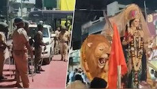 महाराष्ट्र में दुर्गा मूर्ति विसर्जन जुलूस पर पथराव, गुलाल उड़ाने को लेकर हुआ था विवाद; भारी पुलिस बल तैनात