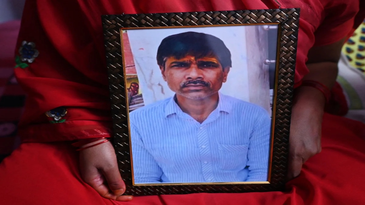 कन्हैयालाल हत्याकांड में न्याय की उम्मीद तेज: जयपुर में NIA की स्पेशल कोर्ट, बेटे यश ने कही बड़ी बात कन्हैयालाल हत्याकांड में न्याय की उम्मीद तेज: जयपुर में NIA की स्पेशल कोर्ट, बेटे यश ने कही बड़ी बात