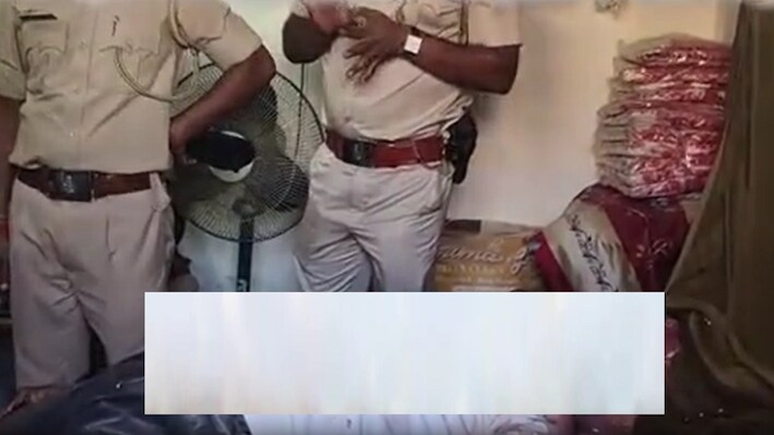 झारखंड पुलिस के जवान निरंजन महतो ने AK-47 से की आत्महत्या