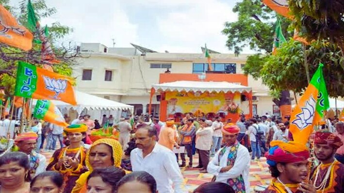 Gen Z को साधने में जुटी BJP: 'लोकतंत्र बचाओ, भीड़तंत्र हटाओ' अभियान शुरू