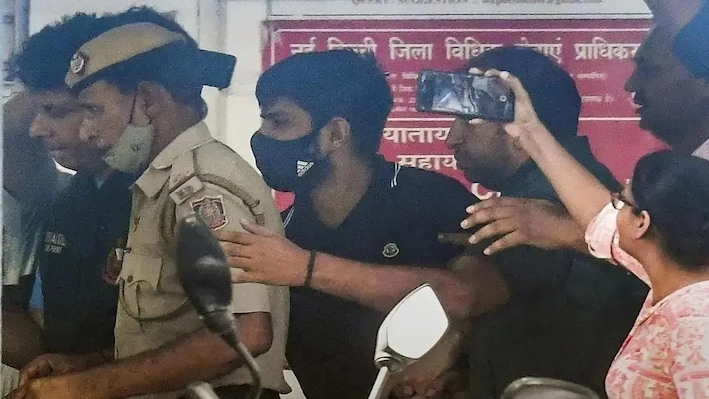 टाइगर श्रॉफ फायरिंग केसः लॉरेंस गैंग में 'वूमेन बिग्रेड' का बड़ा खुलासा! राधा-बबीता के बाद एक और महिला गिरफ्तार