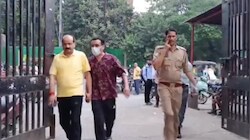 अलीगढ़ ऑडी कांड में बड़ा एक्शन: पुलिस के हत्थे चढ़ा BJP के पूर्व जिलाध्यक्ष का भतीजा, नेताजी बोले-विक्रांत बेगुनाह