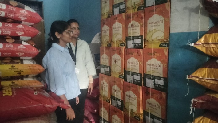 राजस्थान में मिलावट पर खाद्य सुरक्षा विभाग का एक्शन: जयपुर में 1125 किलो सरसों तेल सीज, चूरू में घी फैक्ट्री पर छापा