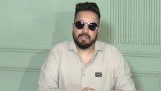 दलेर मेहंदी कंट्रोवर्सी पर बोले मीका सिंह, 'मुझे भी कभी इस तरह नहीं डांटा गया,' बॉलीवुड और पंजाब के लोगों को कहा शुक्रिया