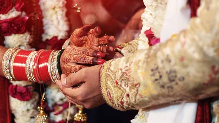 सुकन्या समृद्धि में 2 नहीं 3 बेटियों के नाम पर बनेगा 2.15 करोड़ का फंड! क्या है सरकार का यह नियम