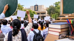 21 साल की नौकरी के बाद भी नियमितीकरण का इंतजार, 25 अक्टूबर को कुरुक्षेत्र में जुटेंगे गेस्ट टीचर्स