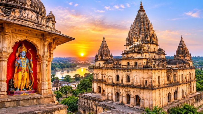 क्यों खाली रह गया था ओरछा के चतुर्भुज मंदिर का गर्भ गृह? जानिए इसका धार्मिक महत्व और इतिहास