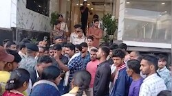 गोपालगंज: BJP MLC के होटल 'राजीव रीजेंसी' में देर रात चाकूबाजी, एक कर्मचारी की मौत; दो घायल