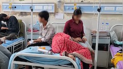 Faridabad में नेवी कर्मी की प्रताड़ना से परेशान पत्नी ने 3 बच्चों समेत पीया जहरीला पदार्थ, हालत नाजुक