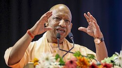 यूपी में वाल्मीकि जयंती पर सार्वजनिक अवकाश: सीएम योगी का बड़ा फैसला, स्कूल-कॉलेज रहेंगे बंद