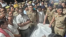 5 मौतों से थर्राया फिरोजाबाद: टेसू-झांझी विसर्जन के दौरान बेकाबू कार का तांडव, यात्रा में शामिल लोगों को रौंदा