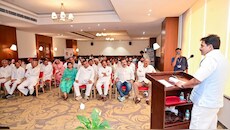 कांग्रेस का बड़ा प्लान: दिल्ली महारैली में 10 लाख की भीड़ जुटाने का दावा, राजस्थान से पहुंचेंगे 1 लाख कार्यकर्ता