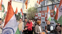 'ब्लैक डे' से 'जश्न के उत्सव' तक... BJP ने कैसे विलय की वर्षगांठ को 'नए कश्मीर' के जश्न में बदला?