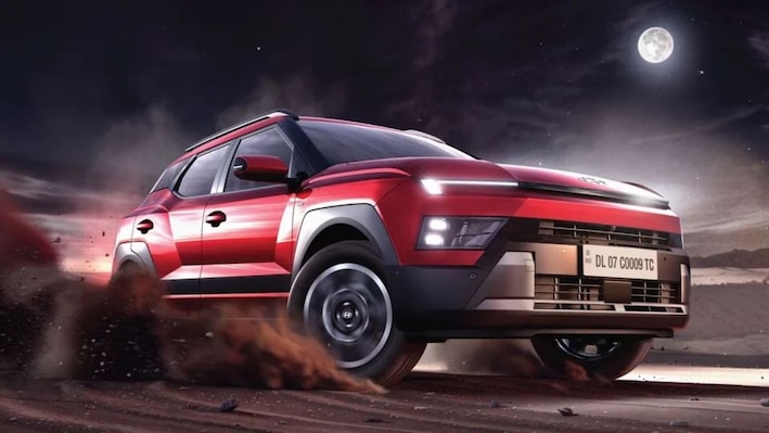 Hyundai ने लॉन्च की 12.3-इंच की दो-दो स्क्रीन वाली लग्जरी SUV! कीमत में क्रेटा से भी सस्ती, सीएनजी मॉडल का भी हुआ खुलासा