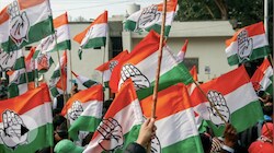 'दिल्ली चलो' मार्च में उमड़ी भीड़: यूथ कांग्रेस ने जयपुर शहीद स्मारक से PCC तक निकाला पैदल मार्च