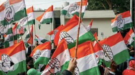 'दिल्ली चलो' मार्च में उमड़ी भीड़: यूथ कांग्रेस ने जयपुर शहीद स्मारक से PCC तक निकाला पैदल मार्च