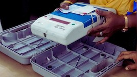 जयपुर में दूसरे चरण मतदान की तैयारी पूरी, 413 बूथों पर EVM और बैलेट पेपर से होगा चुनाव
