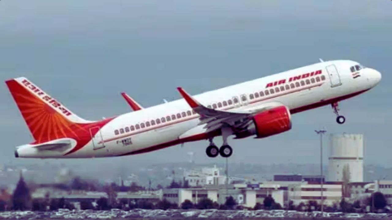 राजस्थान के एयरपोर्ट्स पर घटीं फ्लाइट्स: जैसलमेर से जयपुर तक एयर कनेक्टिविटी कमजोर राजस्थान के एयरपोर्ट्स पर घटीं फ्लाइट्स: जैसलमेर से जयपुर तक एयर कनेक्टिविटी कमजोर