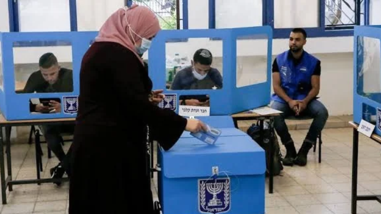Israel Election: नेतन्याहू के खिलाफ किंगमेकर बनेंगी अरब पार्टियां, मुस्लिम नेताओं के हाथ आएगी सत्ता की चाबी? Israel Election: नेतन्याहू के खिलाफ किंगमेकर बनेंगी अरब पार्टियां, मुस्लिम नेताओं के हाथ आएगी सत्ता की चाबी?