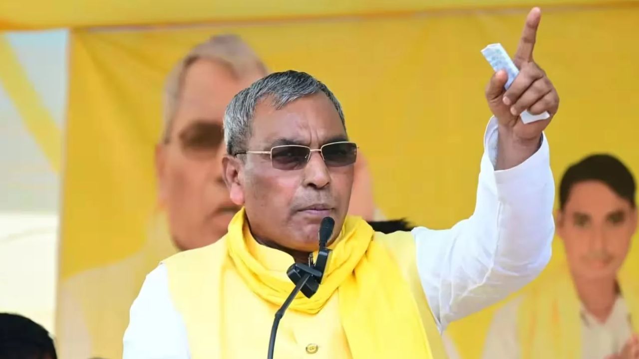 मौलवी-मौलाना ही मुसलमानों के असली दुश्मन: मस्जिद ध्वस्तीकरण वाले बयान पर राजभर का पलटवार मौलवी-मौलाना ही मुसलमानों के असली दुश्मन: मस्जिद ध्वस्तीकरण वाले बयान पर राजभर का पलटवार