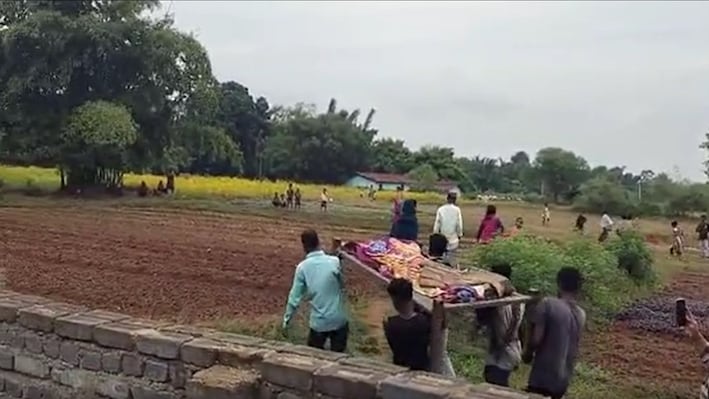 गैंता से वार कर पत्नी की हत्या का आरोप, पति हिरासत में, जगन्नाथपुर में घर के अंदर मिली महिला की लाश