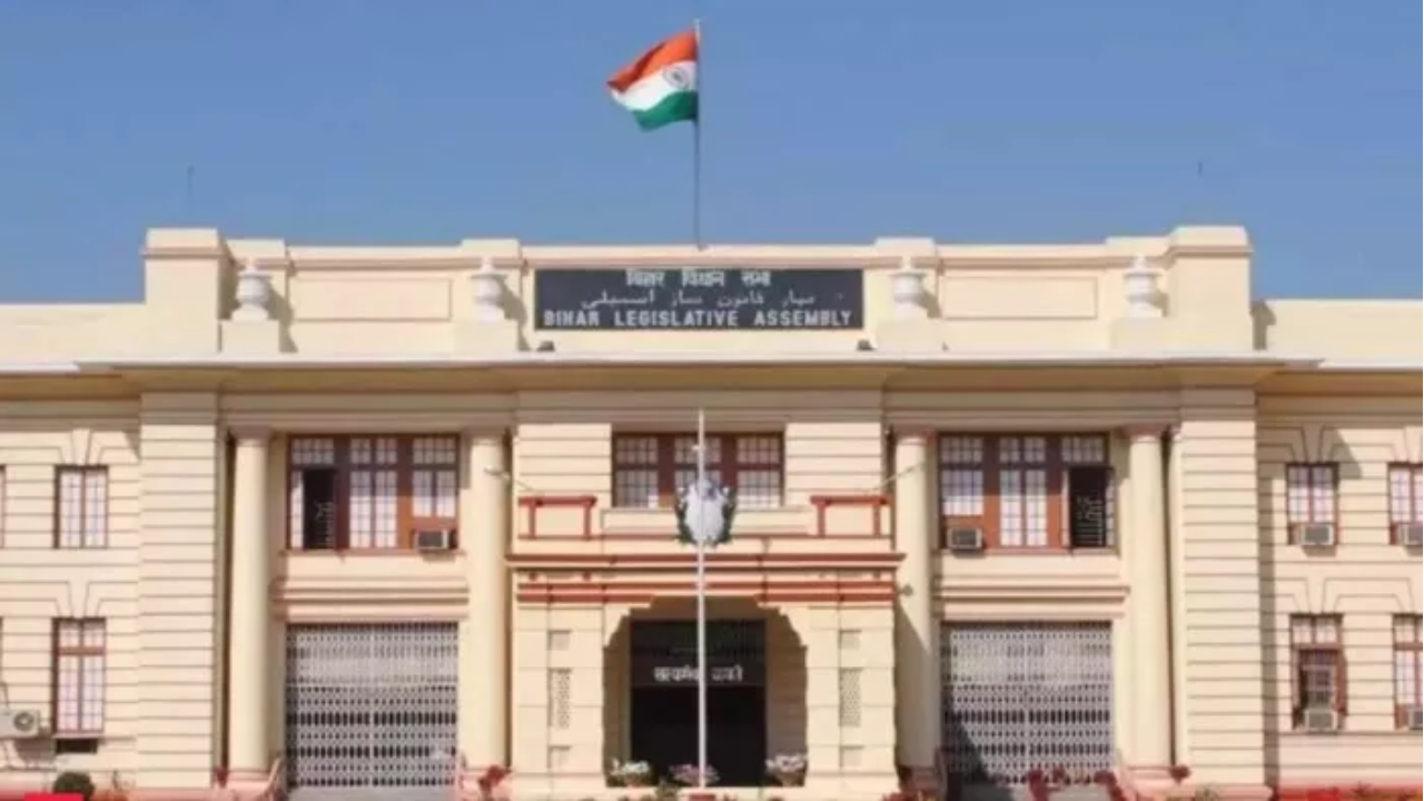 30 नवंबर से शुरू होगा बिहार विधानमंडल का शीतकालीन सत्र, 5 दिनों में होंगी 5 बैठकें 30 नवंबर से शुरू होगा बिहार विधानमंडल का शीतकालीन सत्र, 5 दिनों में होंगी 5 बैठकें
