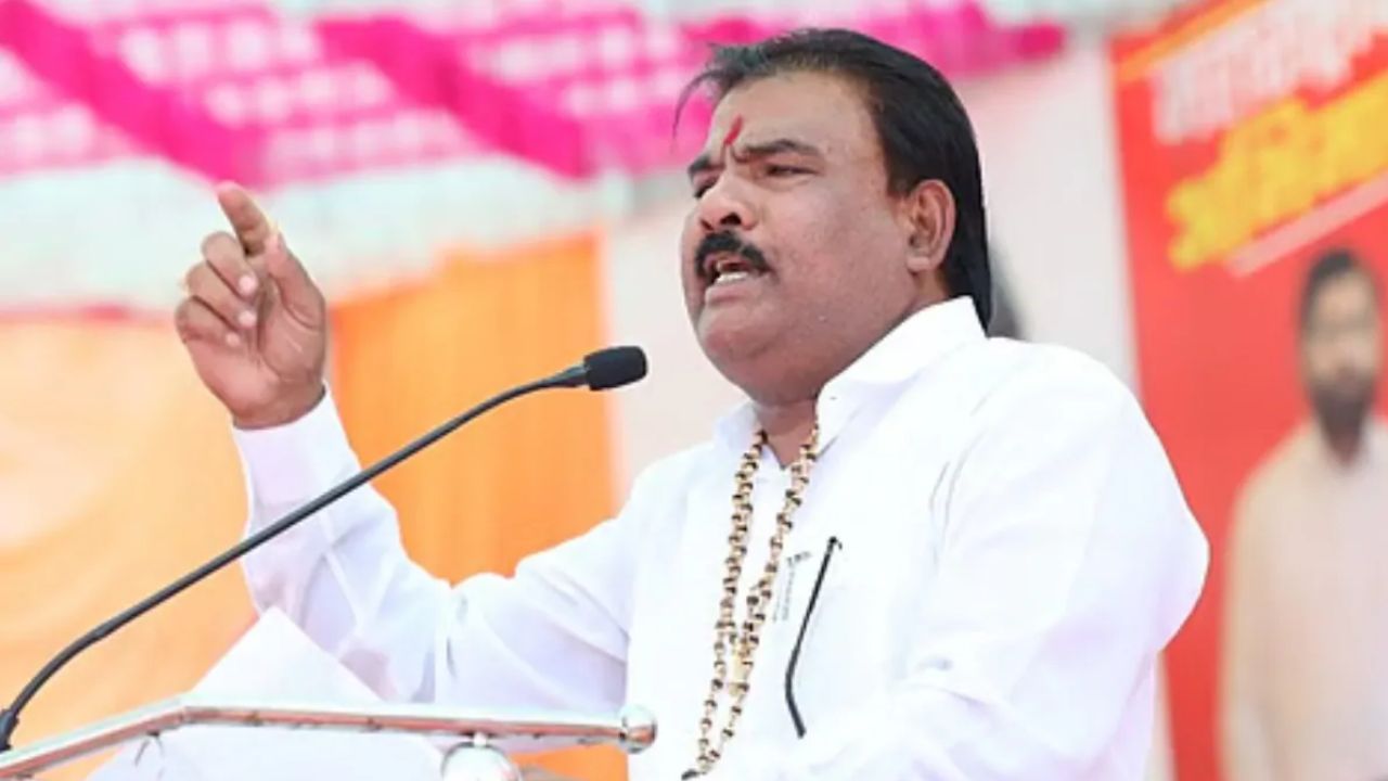 'जब जानवर लाश खाएंगे, तब...', किसानों की आत्महत्या पर शिवसेना MLA का विवादित बयान; बोले- अंतिम संस्कार में कोई न जाए 'जब जानवर लाश खाएंगे, तब...', किसानों की आत्महत्या पर शिवसेना MLA का विवादित बयान; बोले- अंतिम संस्कार में कोई न जाए