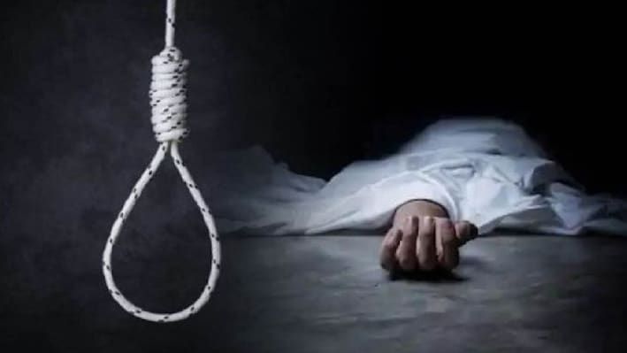 करवाचौथ पर मायके से नहीं लौटी पत्नी, आहत पति ने फांसी लगाकर दी जान; इटावा में दिल दहलाने वाला मामला