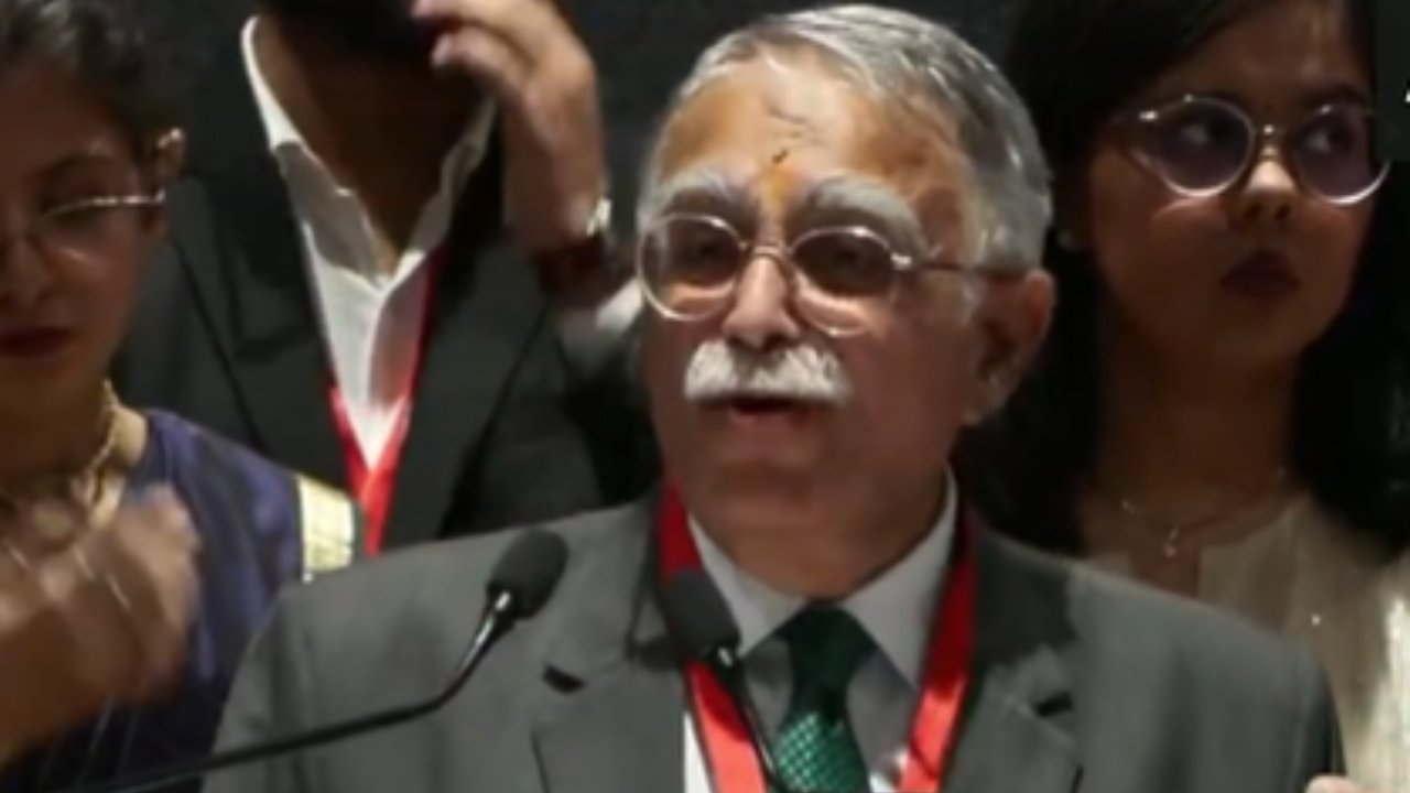 'UCC और सेक्युलरिज्म देखना हो तो बिहार जाइए', सुप्रीम कोर्ट के पूर्व जज संजय करोल ने कही ये बात 'UCC और सेक्युलरिज्म देखना हो तो बिहार जाइए', सुप्रीम कोर्ट के पूर्व जज संजय करोल ने कही ये बात