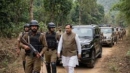 बस्तर में BJP-कांग्रेस के 116 नेताओं की सुरक्षा में कटौती, 9 की Z+ से Z हुई सिक्योरिटी...कई बड़े नाम शामिल