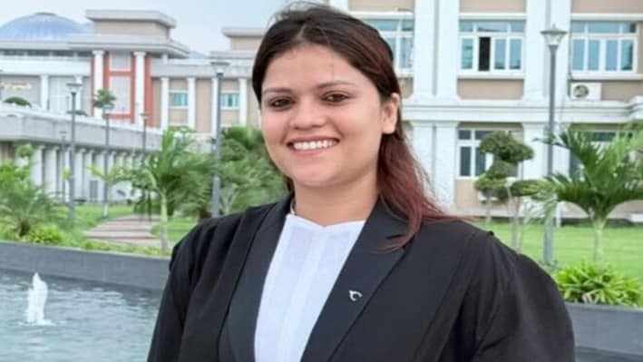 झारखंड हाईकोर्ट की अधिवक्ता अनुष्का मर्डर केस में आरोपी पति ने किया कोर्ट में सरेंडर, रिमांड लेने की तैयारी में पुलिस