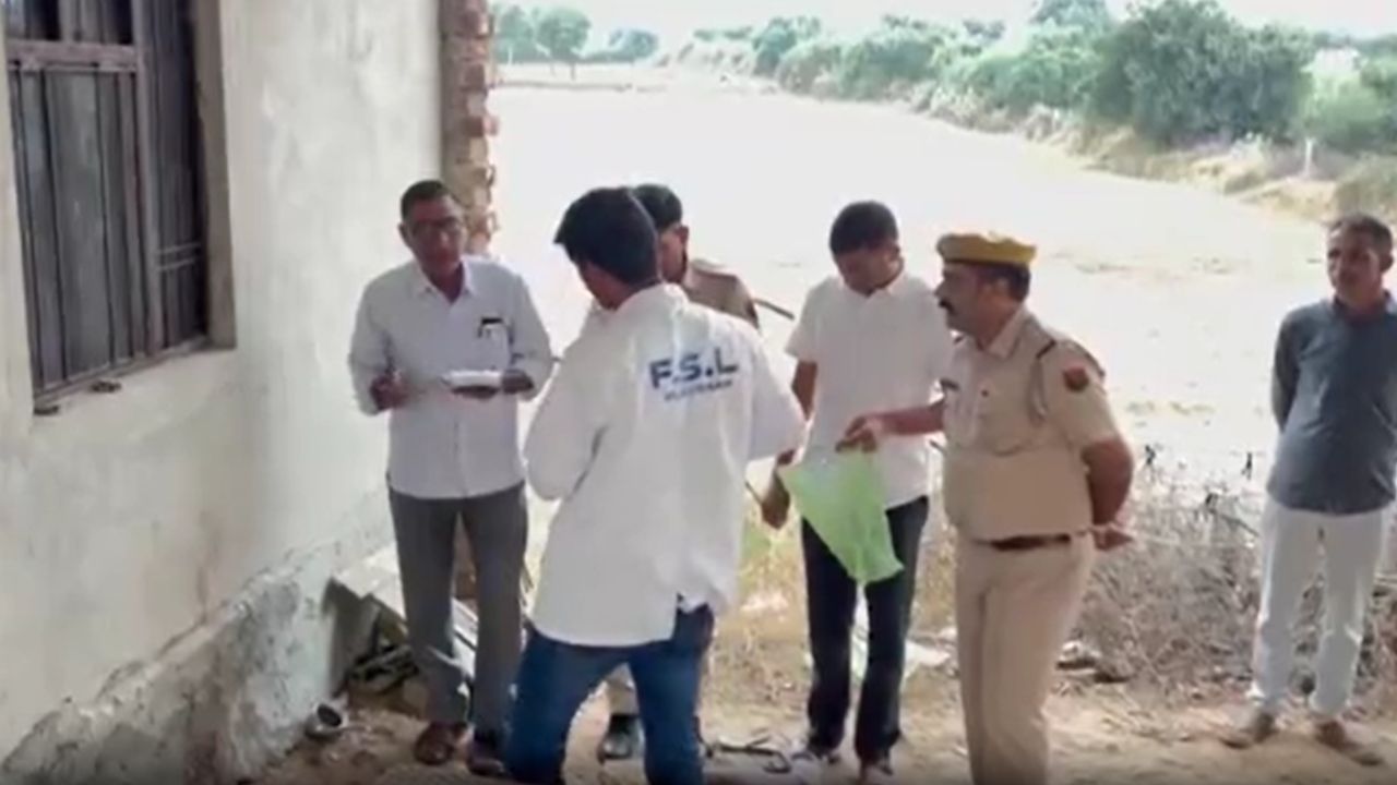 चूरू के दुर्गादास आश्रम में 66 वर्षीय साधु की हत्या: कनपटी पर चोट के निशान चूरू के दुर्गादास आश्रम में 66 वर्षीय साधु की हत्या: कनपटी पर चोट के निशान