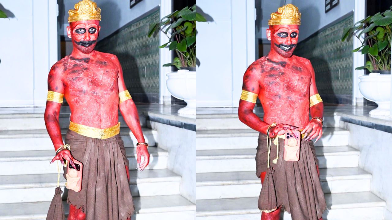 ‘तुम्बाड’ के हस्तर बने ORRY: हैलोवीन पर दिखा खौफनाक लुक, लाल रंग से रंगी बॉडी और नुकीले नाखूनों से उड़ाए सबके होश ‘तुम्बाड’ के हस्तर बने ORRY: हैलोवीन पर दिखा खौफनाक लुक, लाल रंग से रंगी बॉडी और नुकीले नाखूनों से उड़ाए सबके होश