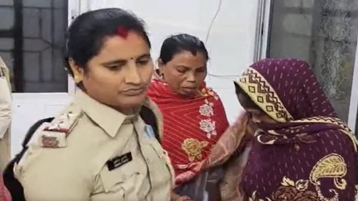 कैमूर से किडनैप किया और मथुरा में बेचा, 3 लाख में तय हुआ रेट, फिर किसी तरह कैद से भागी लड़की