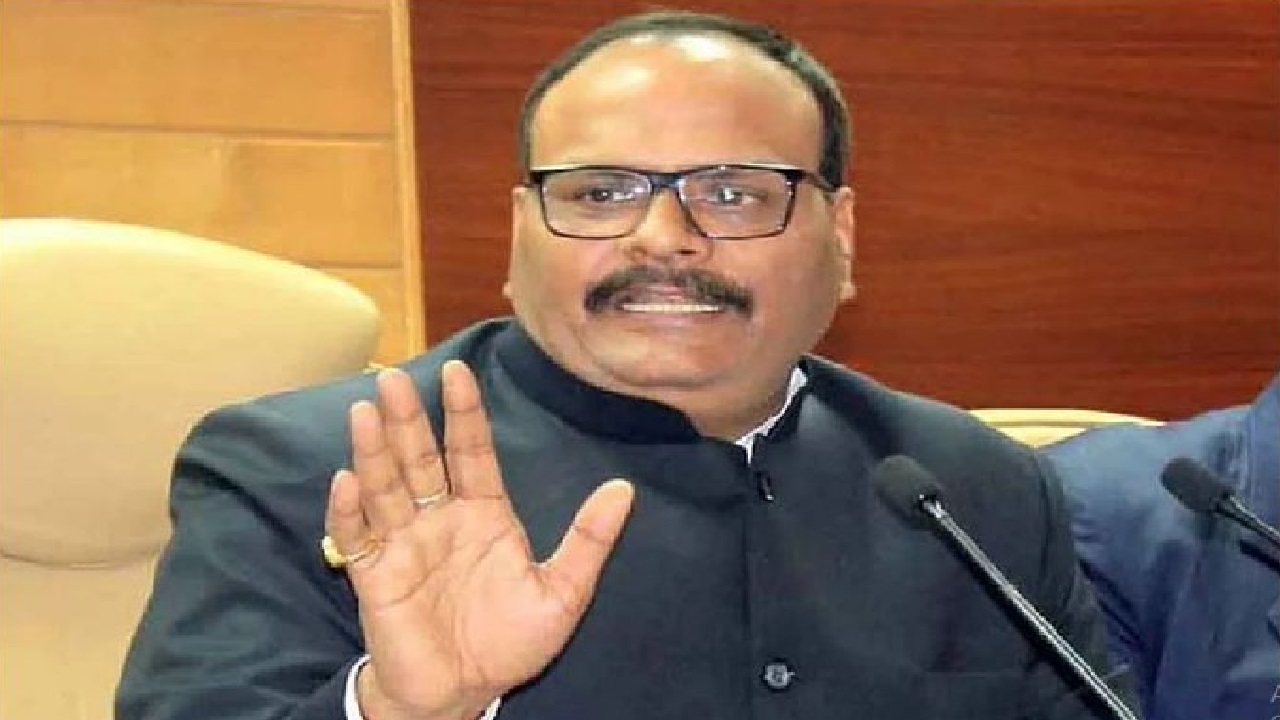 यूपी हेल्थ डिपार्टमेंट करप्शन: नाम बदलकर सील अस्पताल चलवाने के खेल का पर्दाफाश, डिप्टी सीएम ने बिठाई जांच यूपी हेल्थ डिपार्टमेंट करप्शन: नाम बदलकर सील अस्पताल चलवाने के खेल का पर्दाफाश, डिप्टी सीएम ने बिठाई जांच