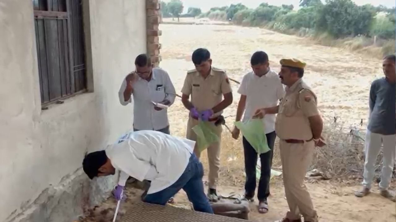 चूरू में आश्रम में संत की हत्या से मचा हड़कंप, सुबह दूध देने पहुंचा शख्स तो सामने आया खौफनाक मंजर चूरू में आश्रम में संत की हत्या से मचा हड़कंप, सुबह दूध देने पहुंचा शख्स तो सामने आया खौफनाक मंजर