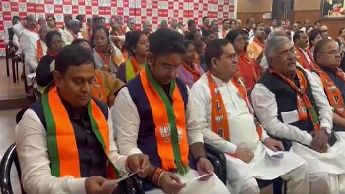 जेडीयू के साथ तो गेम हो गया: सारण शिक्षक और तिरहुत स्नातक सीट पर उम्मीदवार न उतारकर भी जीत गई बीजेपी