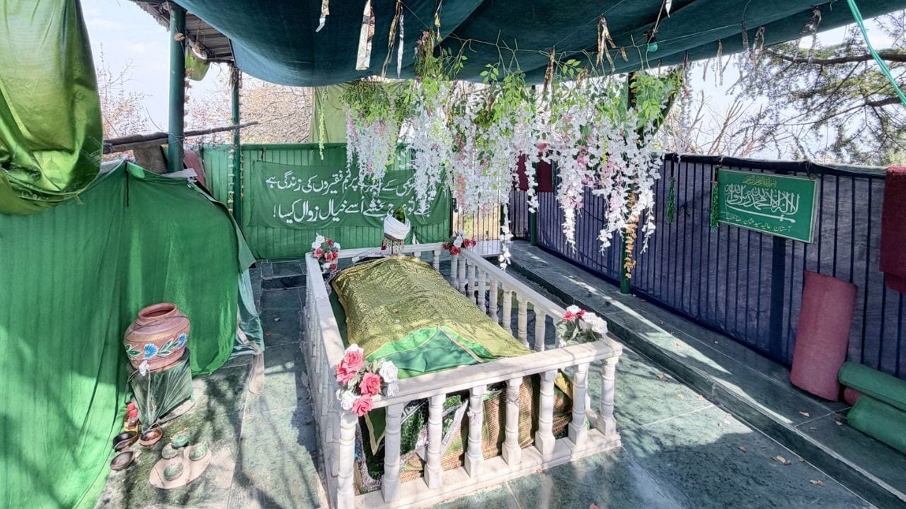 Srinagar Sufi Shrine Dispute,