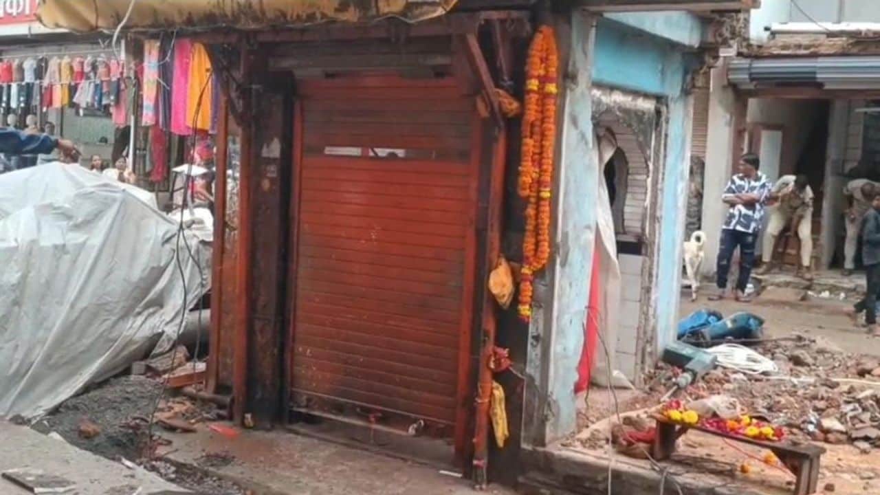 Khade Hanuman Temple